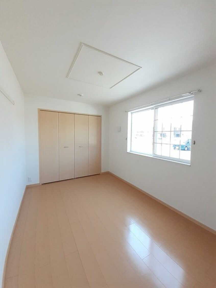  サンメゾン津高