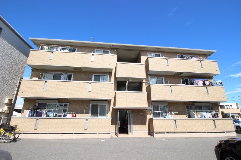  ラーバンコートⅡ番館