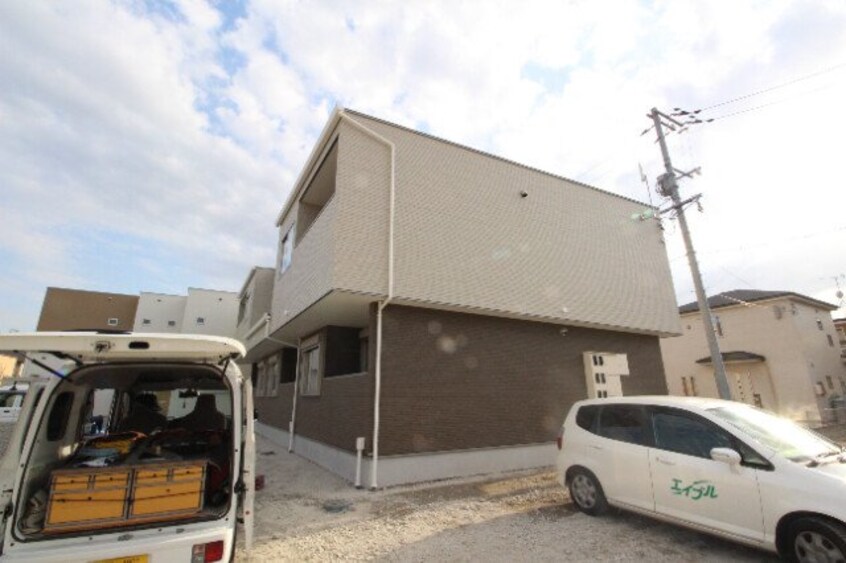  プティーシュシュ庭瀬北　北棟