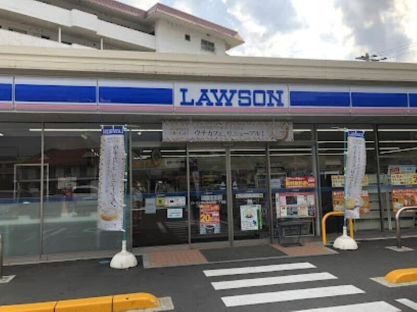 ローソン岡山津島西坂一丁目店(コンビニ)まで215m サニースクウェア津島B