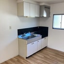  サンコーポ鯉山　B棟