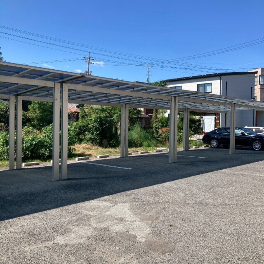  サンコーポ鯉山　B棟