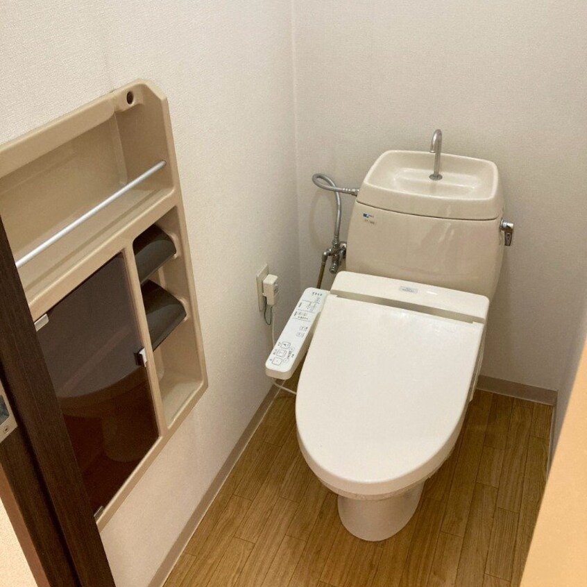  サンコーポ鯉山　B棟