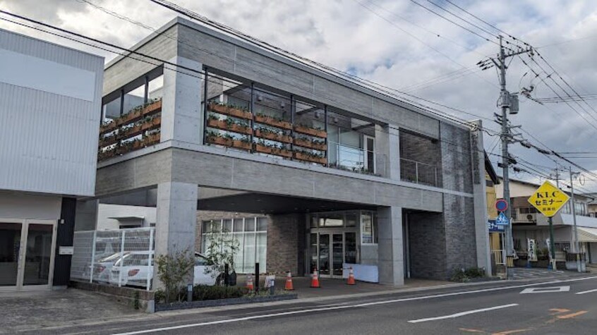 おかやま信用金庫吉備支店(銀行)まで668m ラフレシール