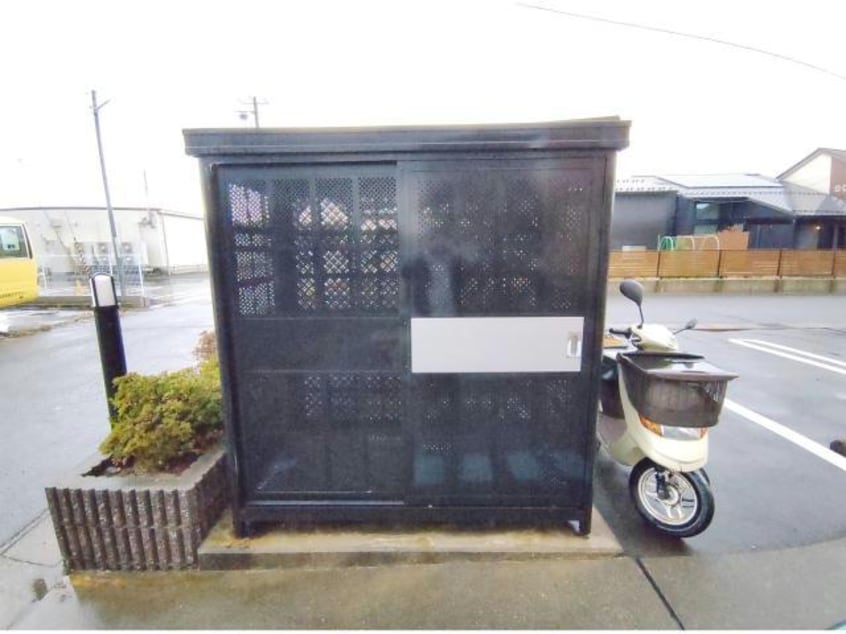 ゴミ庫 ルミエール市姫