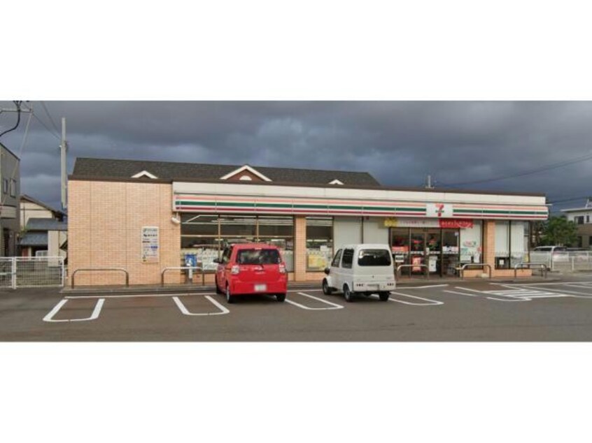 セブンイレブン福井灯明寺1丁目店(コンビニ)まで753m クリア灯明寺