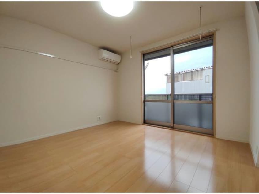  リヴェールユィチア