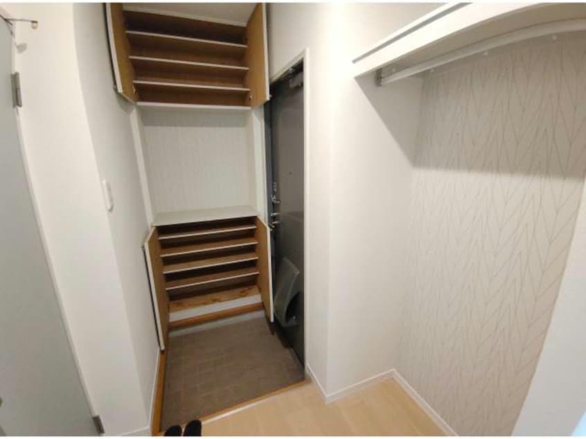  メゾン　ドゥ　ジュワ・エスト