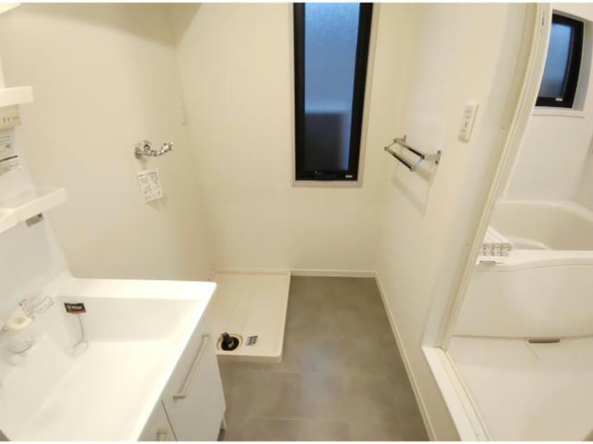  メゾン　ドゥ　ジュワ・エスト