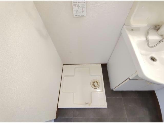洗濯機置き場 シャンテ芦原
