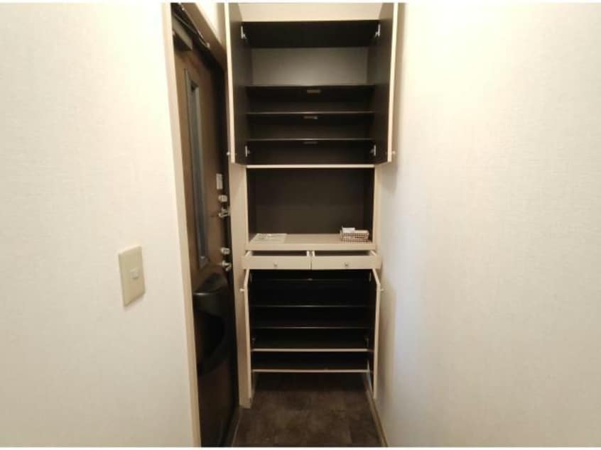  風のクローバー　A棟