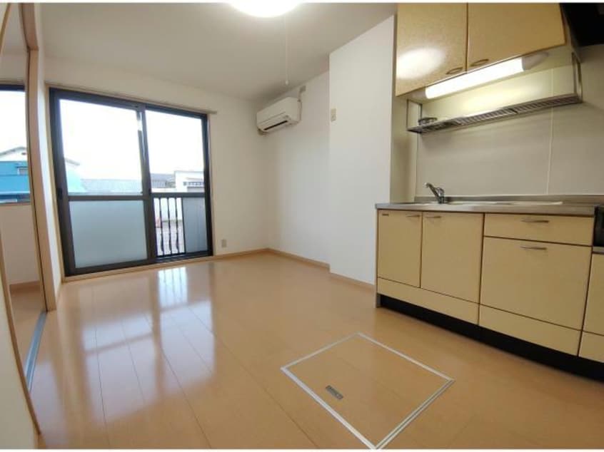  風のクローバー　A棟