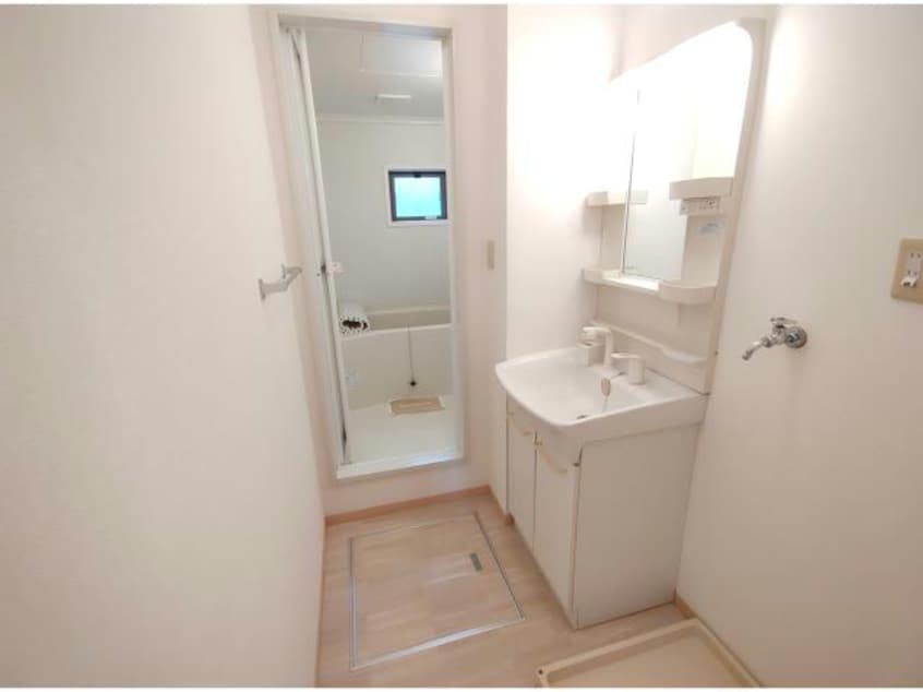  風のクローバー　A棟