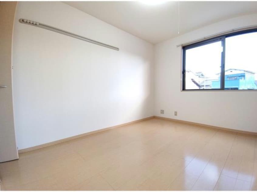  風のクローバー　A棟