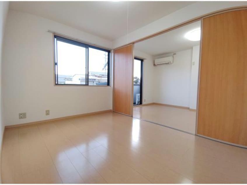  風のクローバー　A棟