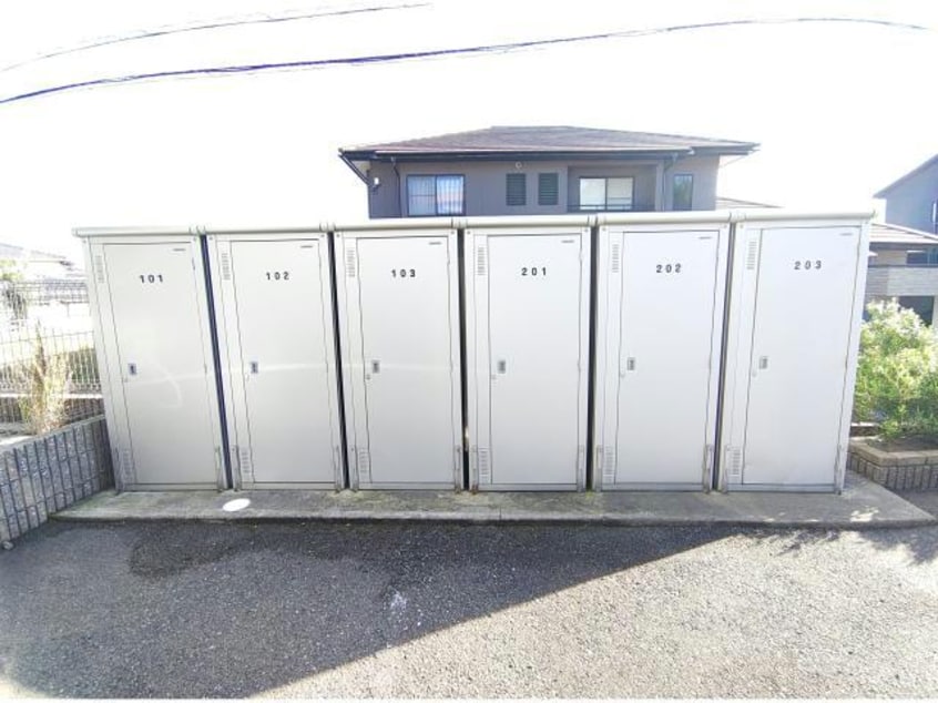 物置 ルーチェ新宿