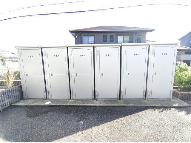 物置 ルーチェ新宿