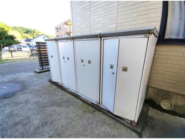 物置 ファミールハウス(若杉)