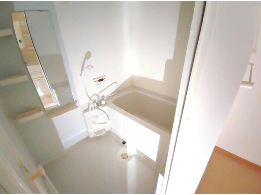  メゾン　カルム　Ⅱ