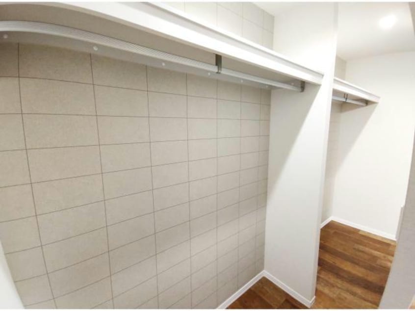  プレヴ・ナンス　ＡＢ