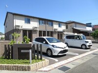 ヴィラ　ラルーチェ