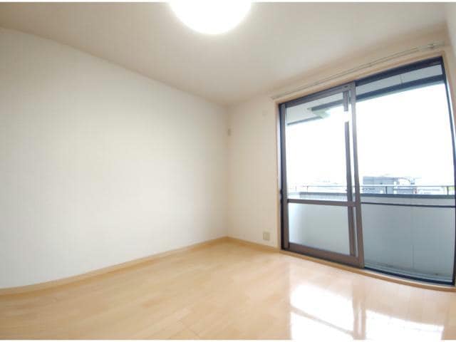  グランコート　B