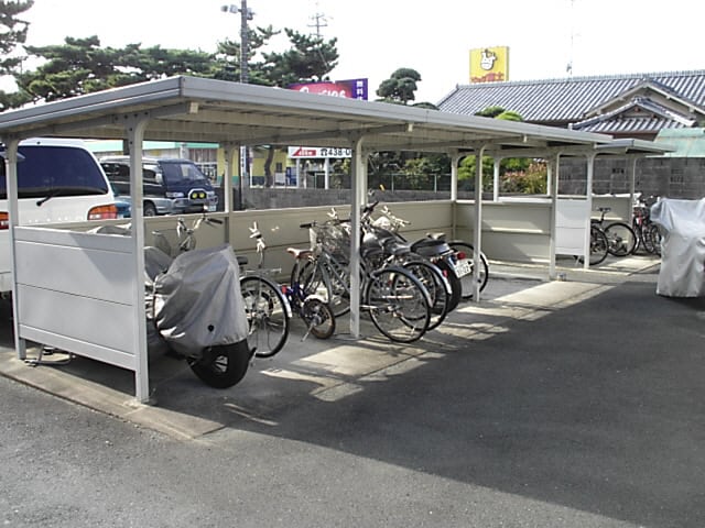  初生マンション