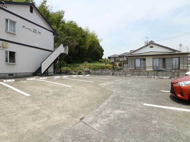 駐車場の白線も引き直しました！ 遠州鉄道/曳馬駅 徒歩36分 2階 築35年