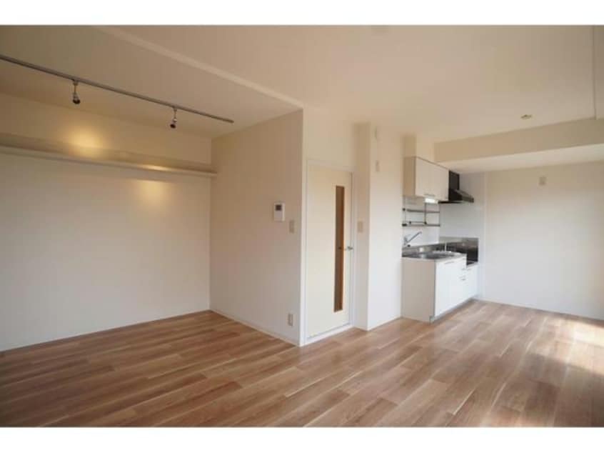 407 メディオ初生壱番館