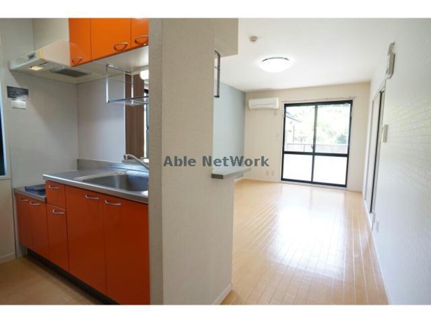  ルネ・フォルム