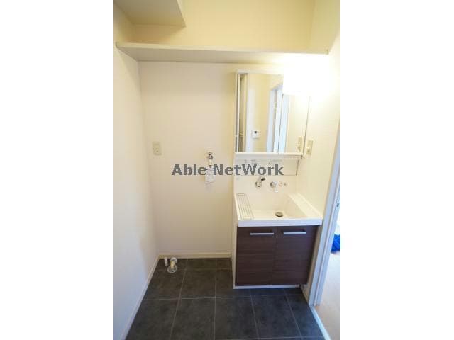  ルネ・フォルム