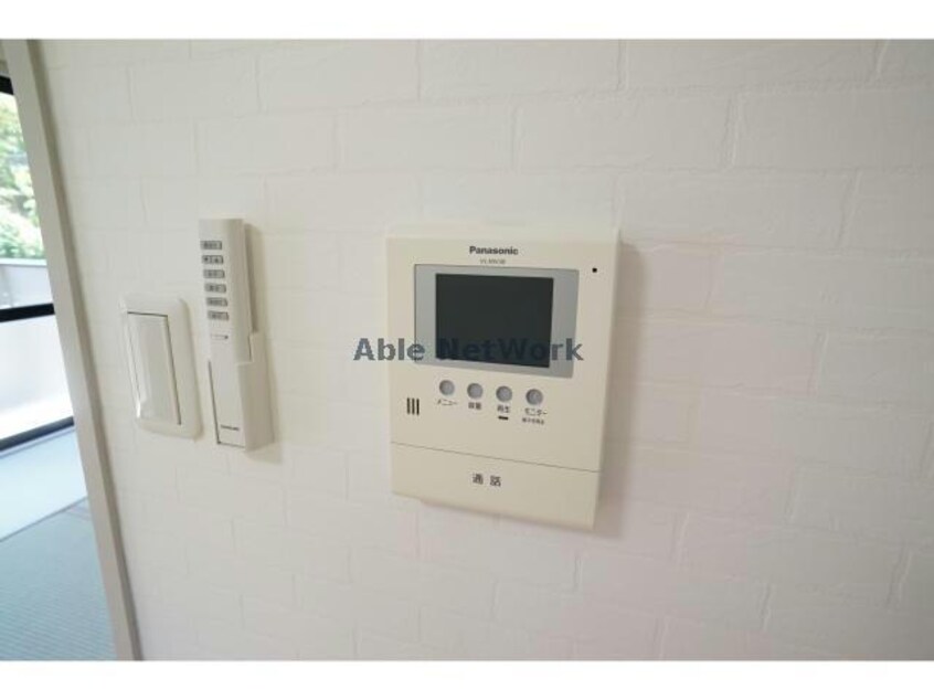  ルネ・フォルム