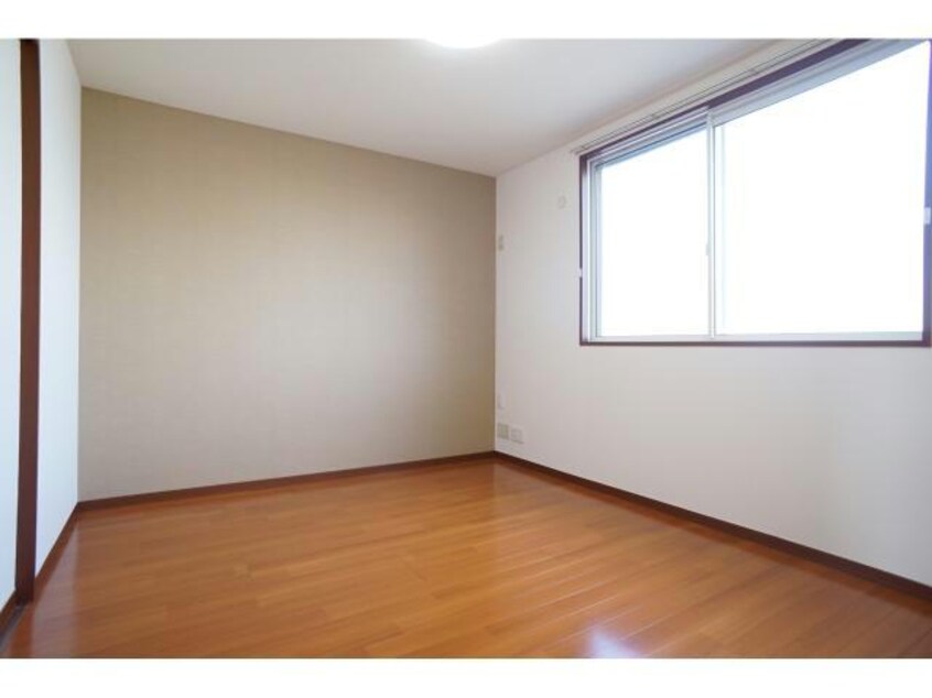 他の部屋の写真です サンライトＦ