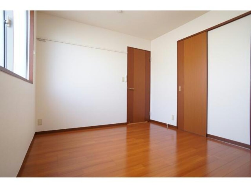 他の部屋の写真です サンライトＦ