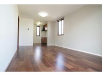 ルネ・シャリオＢ