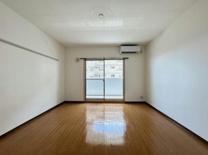  グランストーク初生