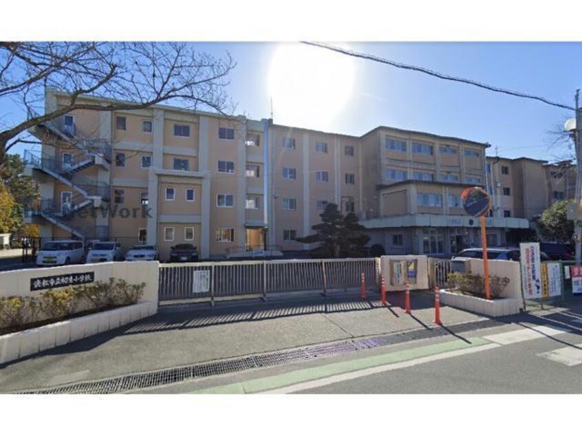 浜松市立初生小学校(小学校)まで1811m 初生町貸家