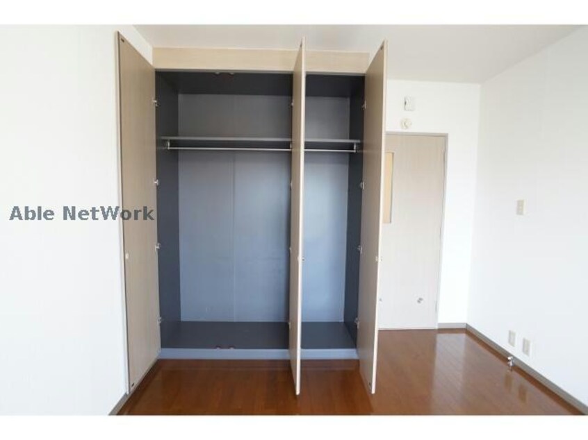  レーディゲン初生