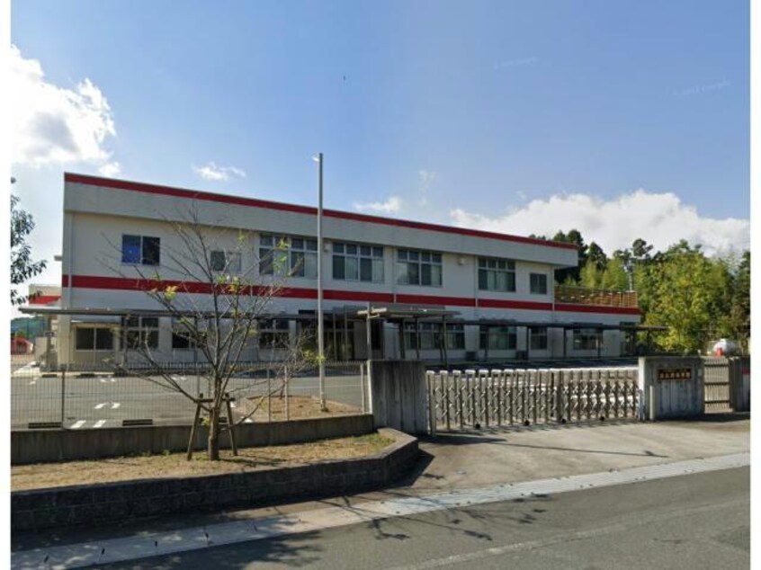 浜北西保育園(幼稚園/保育園)まで1234m クローバー