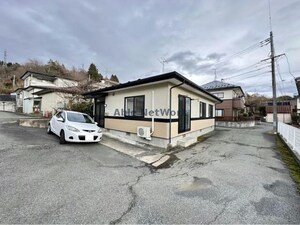 東中野町貸家