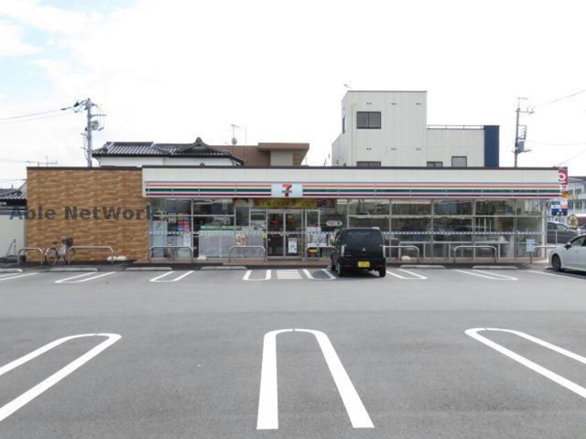 セブンイレブン高根沢中央店(コンビニ)まで455m ノーブルクロードⅠ