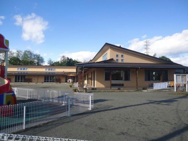 こばと保育園(幼稚園/保育園)まで1344m 神田ハイツ