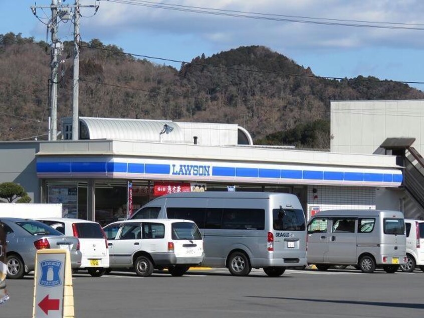 ローソン那須烏山旭一丁目東店(コンビニ)まで1338m フローラハイツ