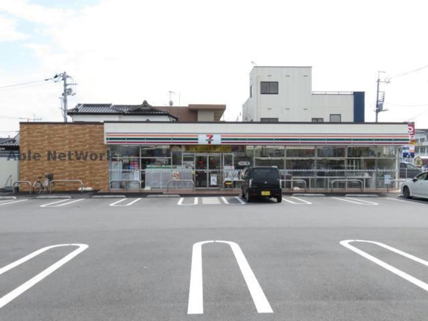 セブンイレブン高根沢中央店(コンビニ)まで812m コーポグレース