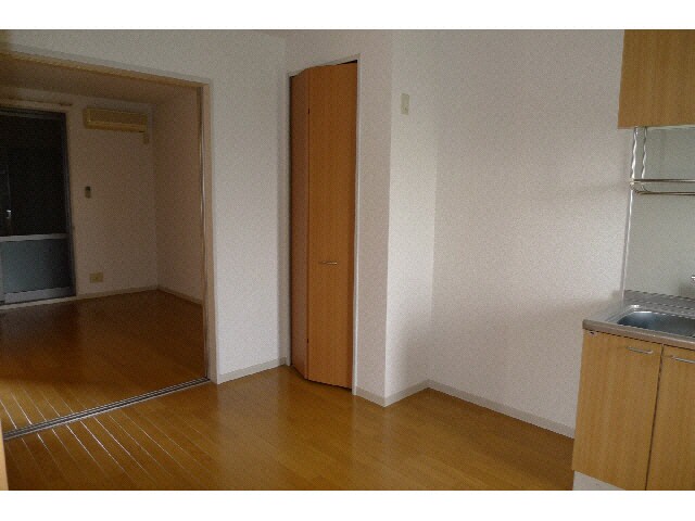 キッチン～リビング クワイエット杉Ｅ