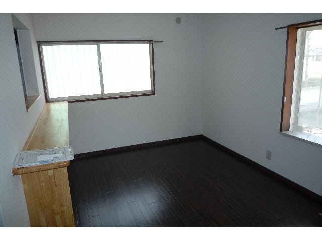 リビング リトル・パンド・ハイツＡ