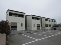 ウエストカーサ