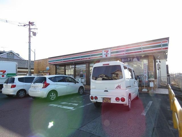 セブンイレブン宇都宮刈沼店(コンビニ)まで276m ラフィーネE