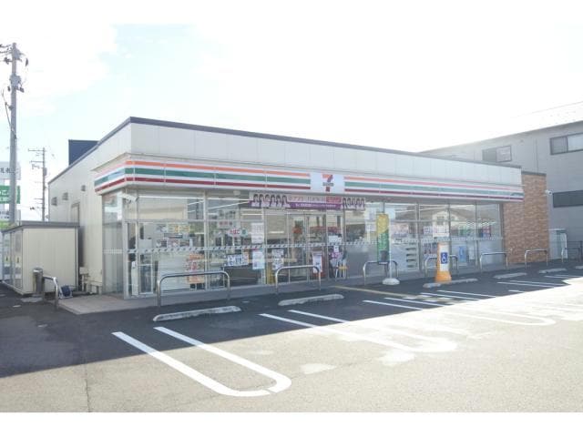 セブンイレブン鳥取的場店(コンビニ)まで625m ヴィベントウールー