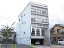 上山ビルの外観